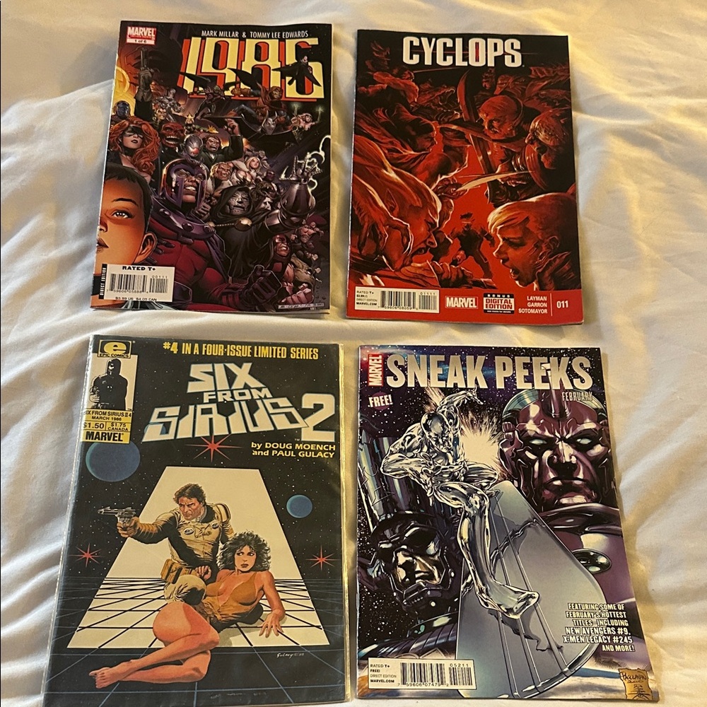 Marvel Comics Collection - Red, Black, White Covers